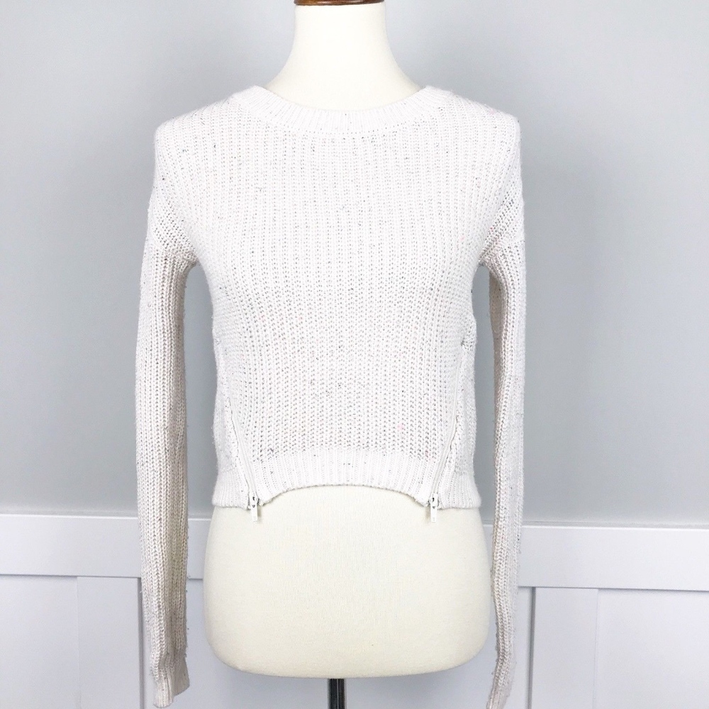Xhilaration Cropped Sweater Zipper Detail White